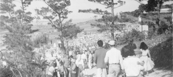 ⑲aaa089-Nakagusuku-to-bull-fights-5April52クレジット入り